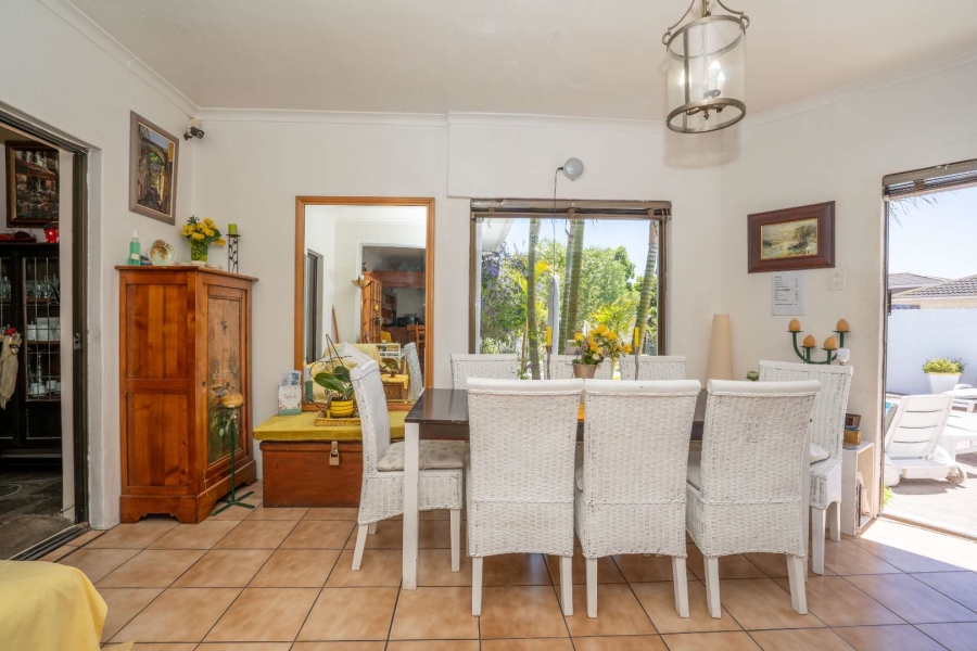 8 Bedroom Property for Sale in Country Club Western Cape